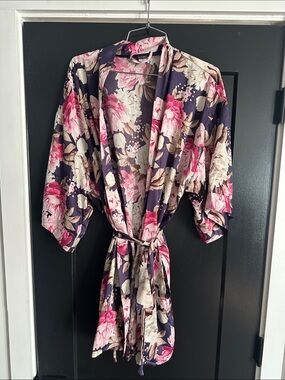Floral Satin Kimono Robe in Navy and Pink